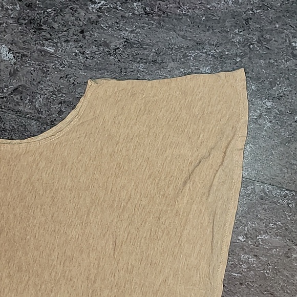 Made in USA. AsIs. 💯 Rayon. Flared Tank-top. Women's size Medium - Picture 13 of 15